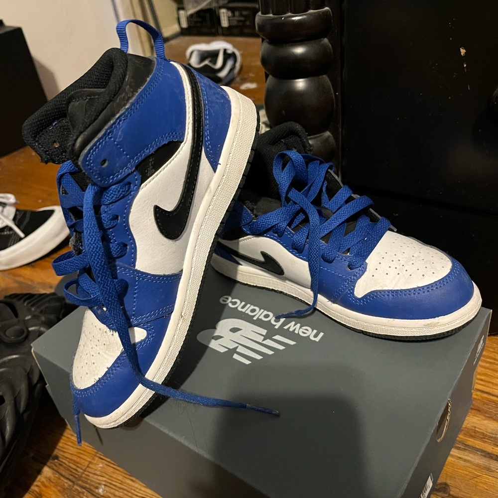 Jordan 1s Kids Blue and White Sneakers
